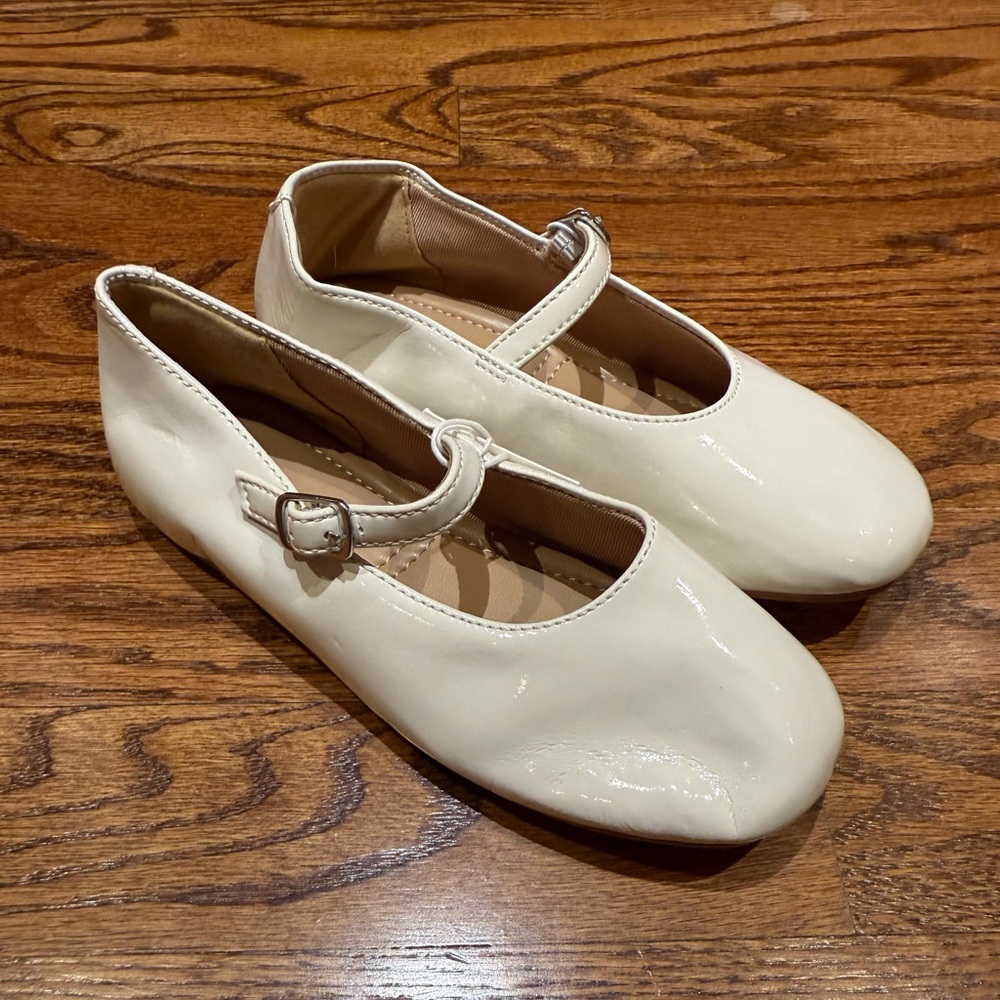 NEW Zara Patent Leather Ballet Flats